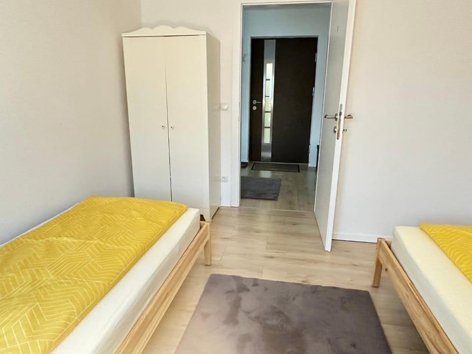 Bed, Bedroom, wardrobe