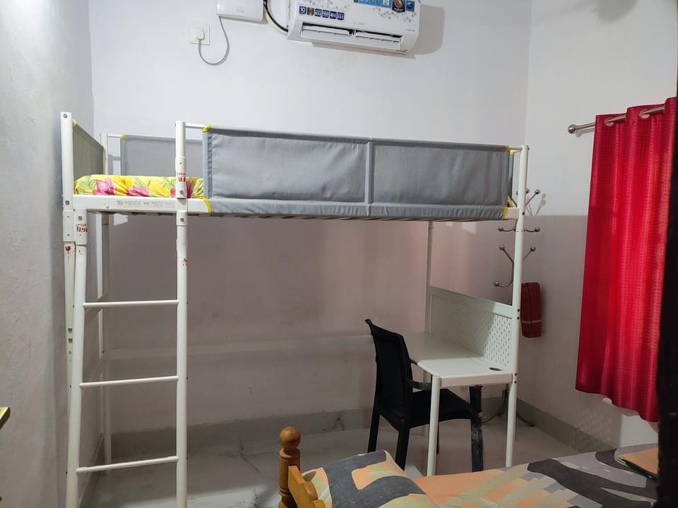 bunk bed
