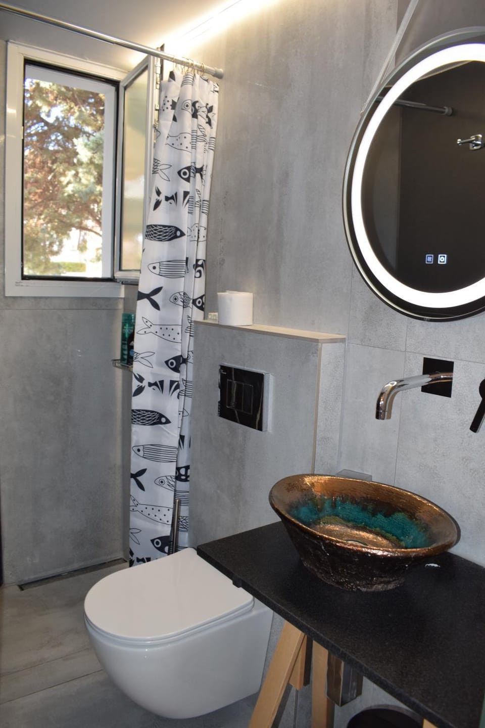 h2h Chris # Μικρό, φωτεινό & βολικό σπίτι Apartment in North Athens Regional Unit, Greece