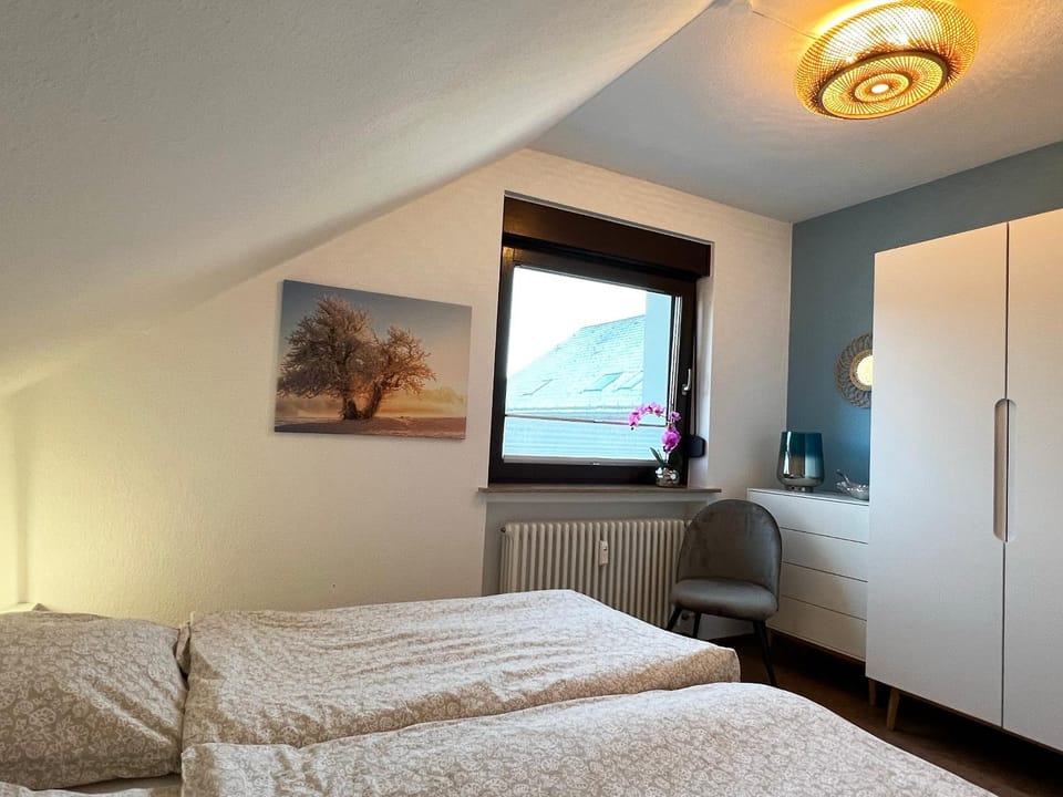 Bedroom, wardrobe