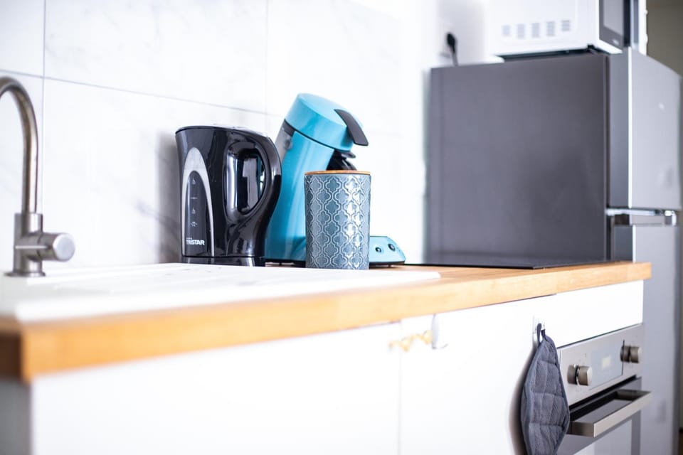 Coffee/tea facilities, kitchen