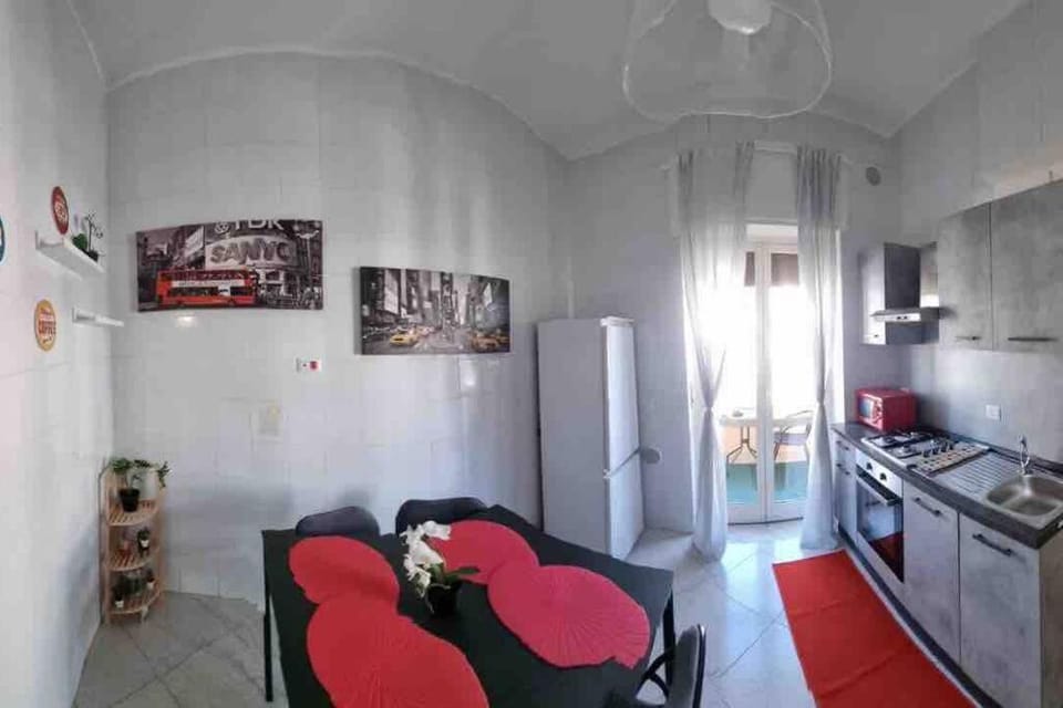 Photo of the whole room, Dining area