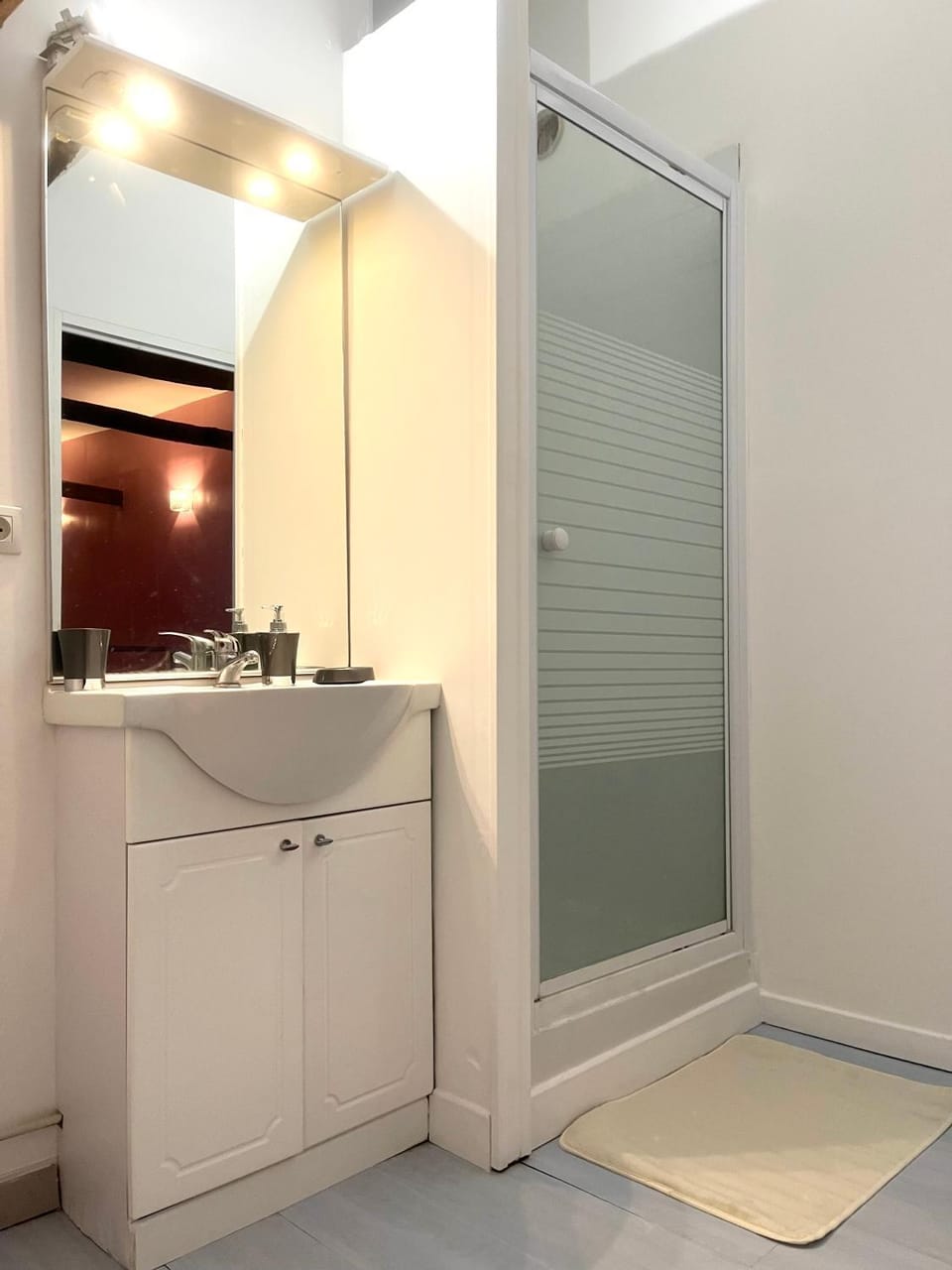 Chablis: grand studio en plein centre ville Apartment in Chablis