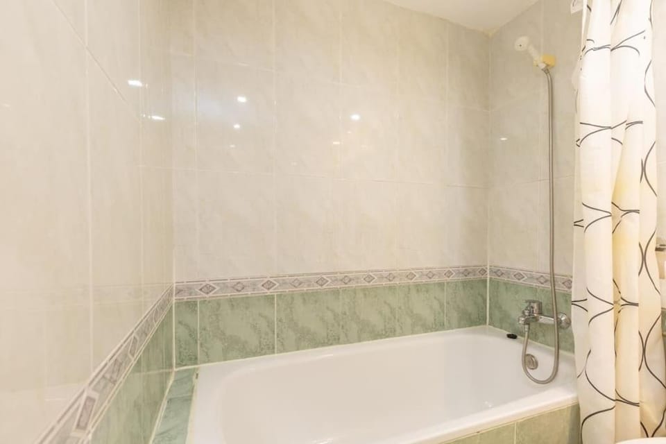 TEM - Apartamento muy céntrico, zona de MARCHA, 3º sin ascensor Apartment in Zaragoza