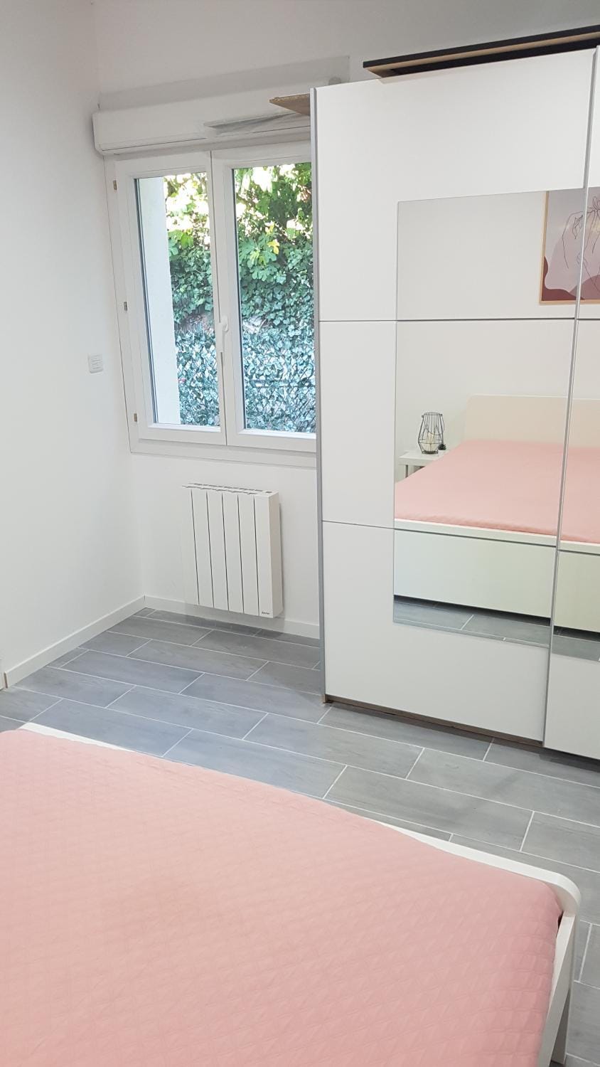 Bed, Bedroom, wardrobe