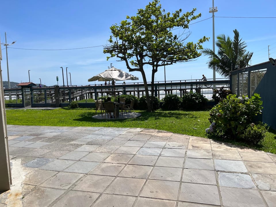 Apartamento Pe na Areia - Meia praia - Itapema Sc Apartment in Porto Belo