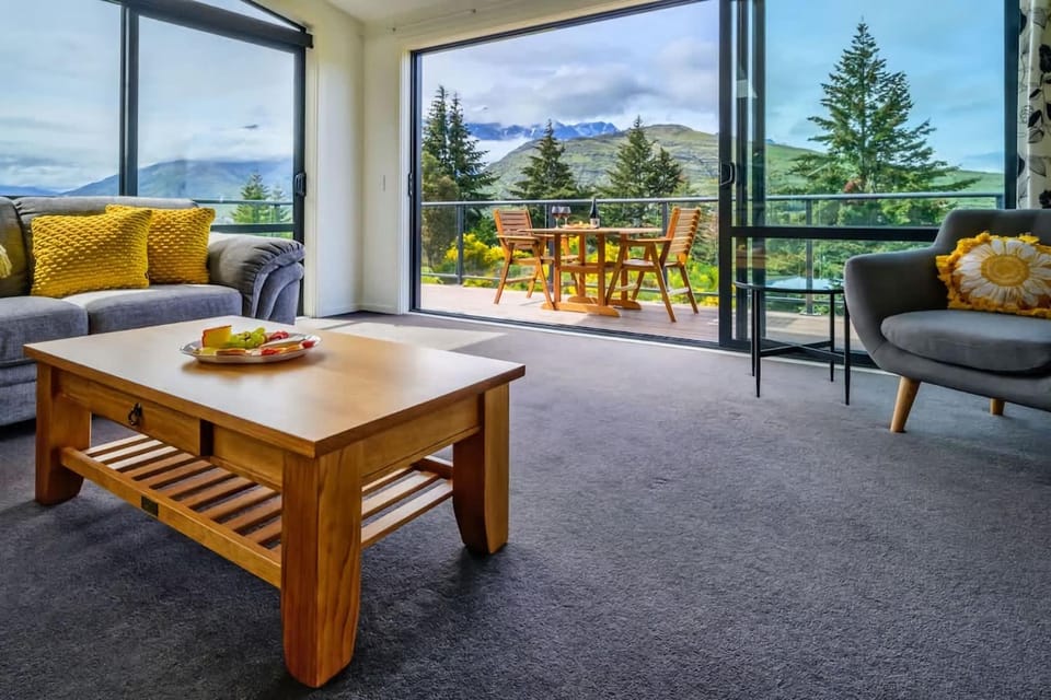 Charming Jewel House in Queenstown