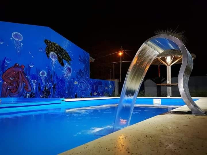 Night, Pool view