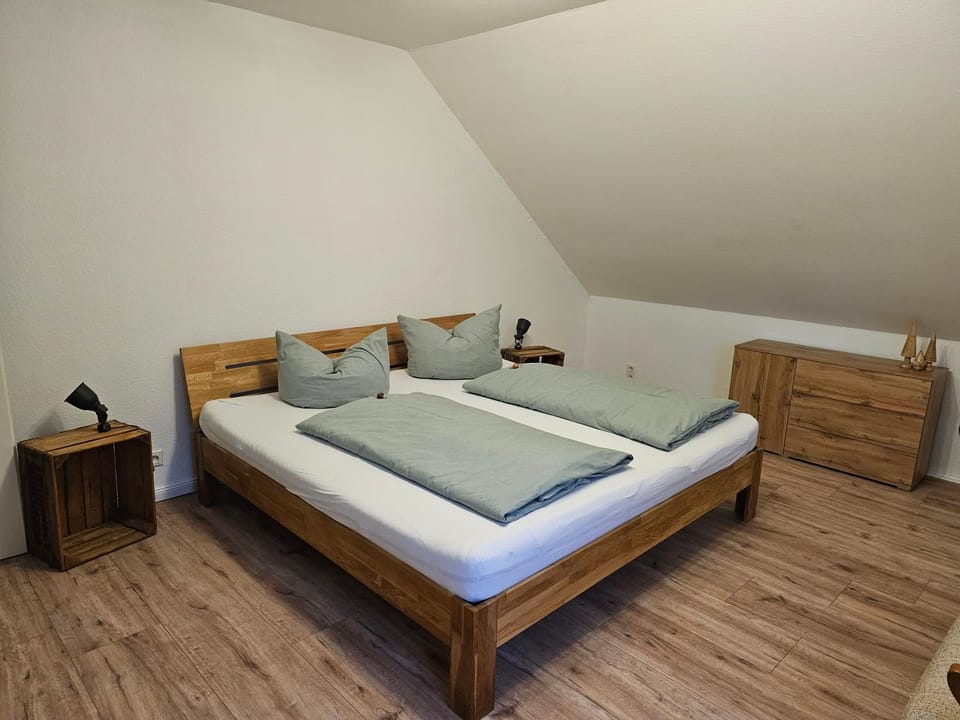 Bed, Bedroom