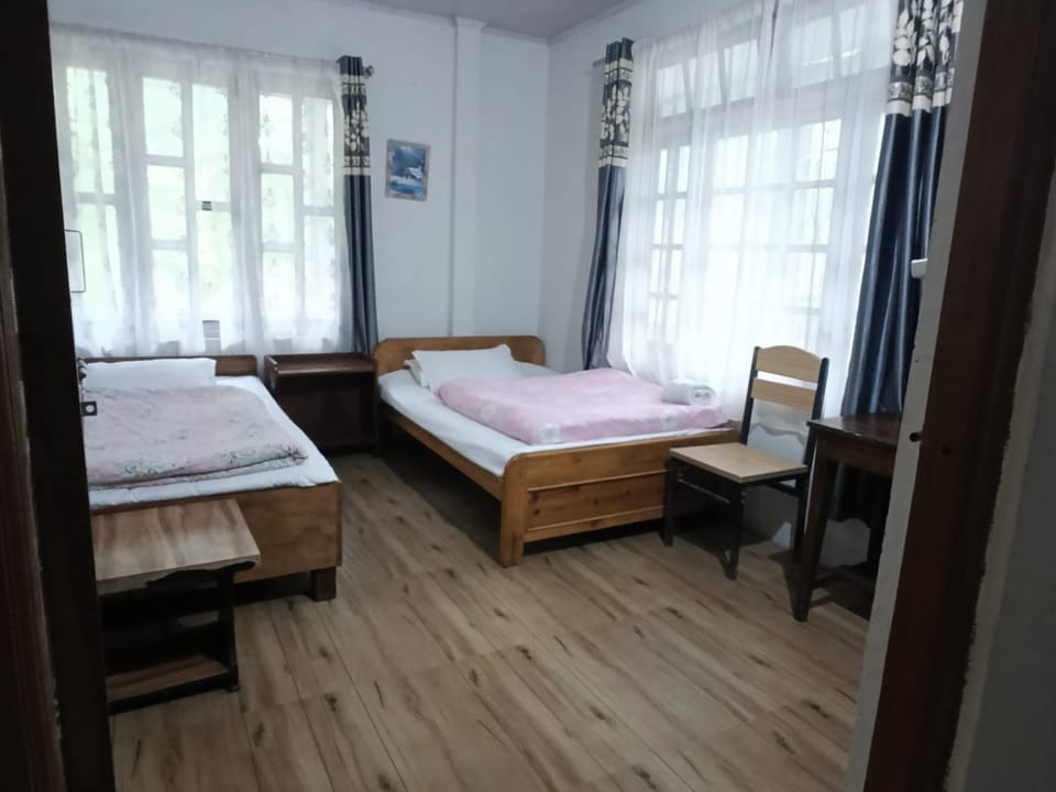 Yuven House House in West Bengal