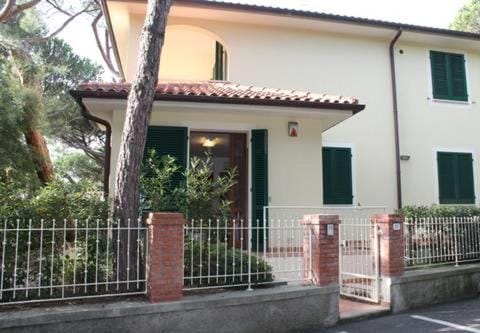 Volturnus a soli 150m dal mare con WI FI Apartment in Tuscany