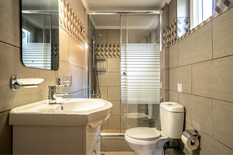 Bathroom, Living room