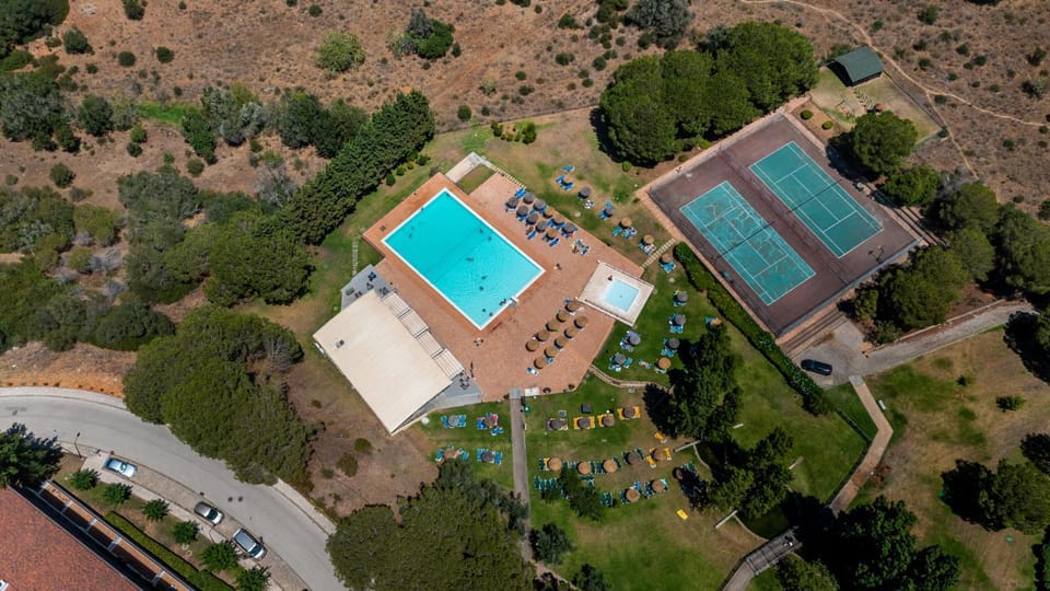 Bird's eye view, Swimming pool