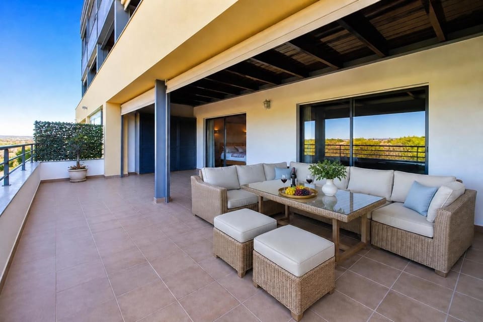 Lagos Marina Park Resort Apartment in Lagos