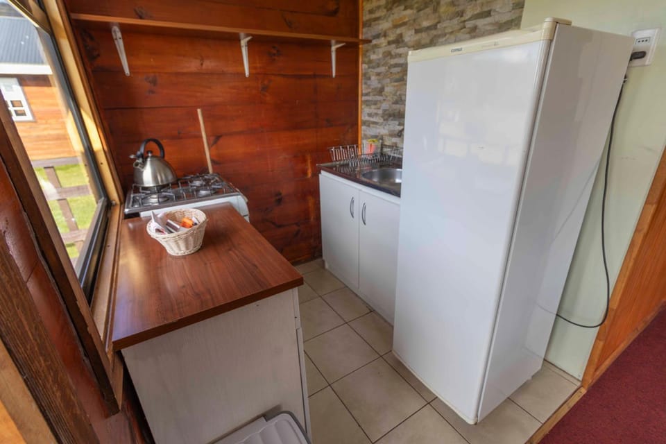 Kitchen or kitchenette, dishwasher