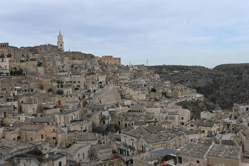 Nearby landmark, Landmark view