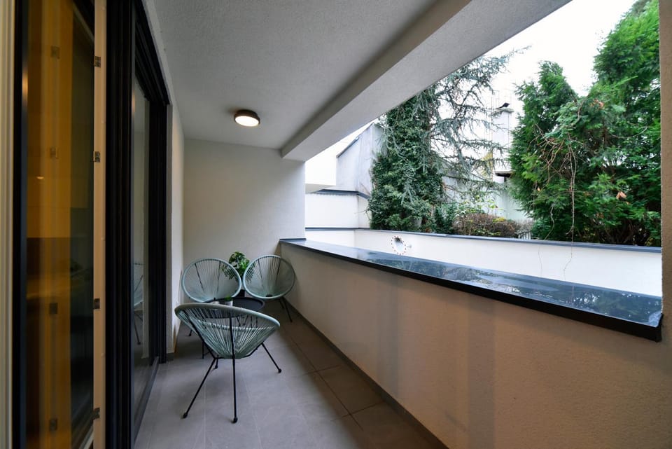 Balcony/Terrace, Balcony/Terrace