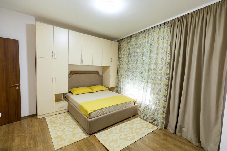 Bed, Photo of the whole room, Bedroom, wardrobe