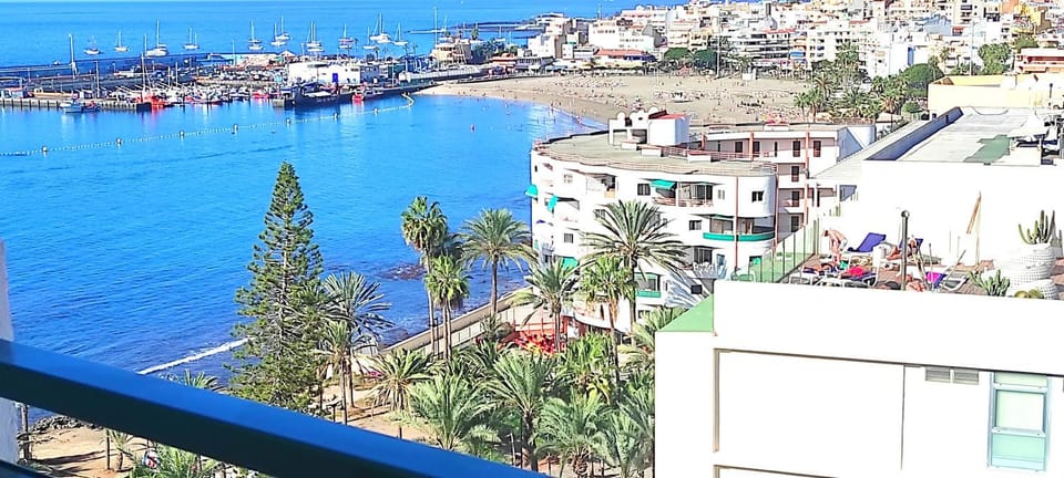 View (from property/room), Balcony/Terrace, Beach, City view, Sea view