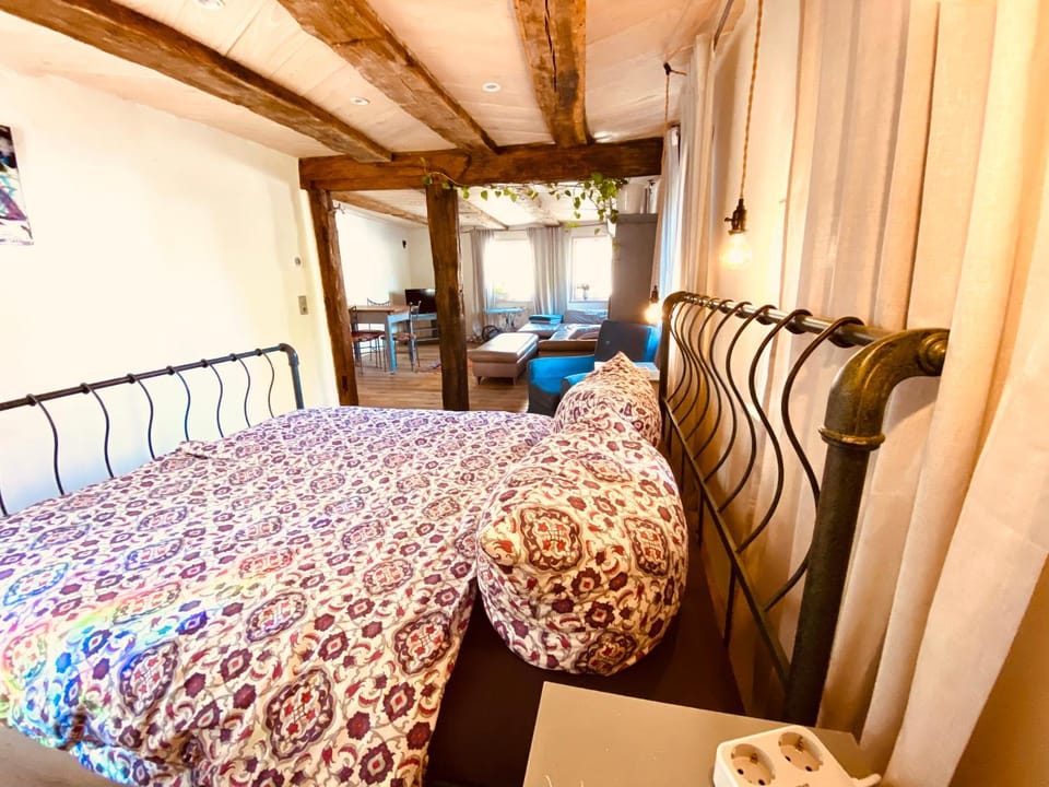 Bed, Bedroom