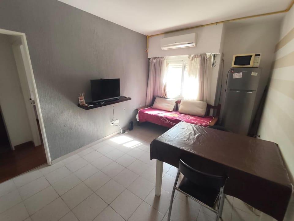Alquiler por dia centrico con cochera sin costo adicional Apartment in Bahía Blanca