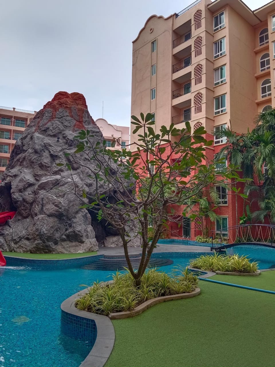 Property building, Pool view