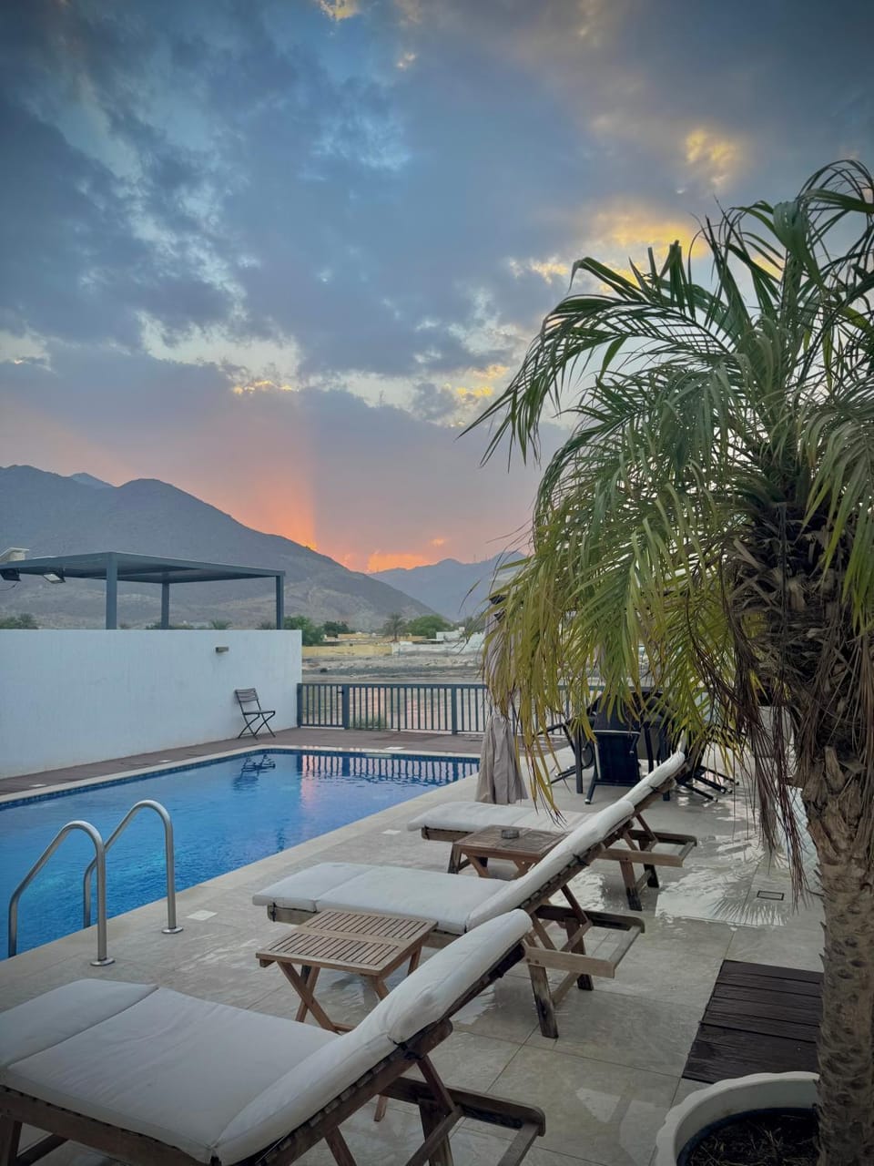 Natural landscape, Mountain view, Swimming pool, Sunrise