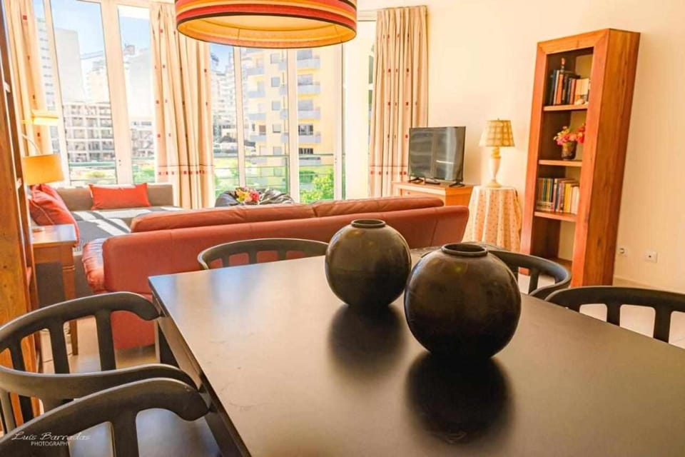 Communal lounge/ TV room, TV and multimedia, Living room, Dining area