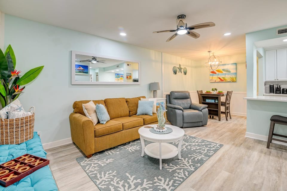 Cozy Myrtle Beach Getaway: 1 Block to Ocean! House in Myrtle Beach