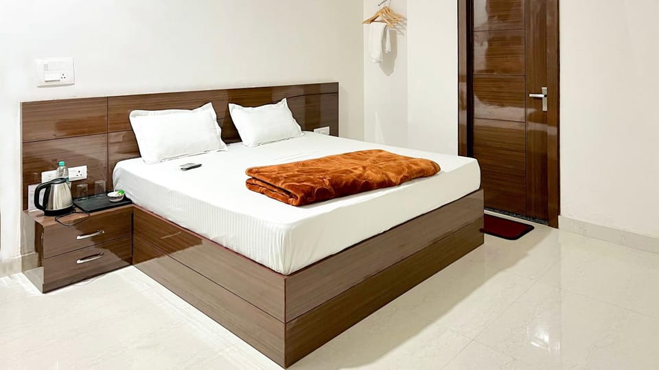 Bed, Coffee/tea facilities, Photo of the whole room, Bedroom