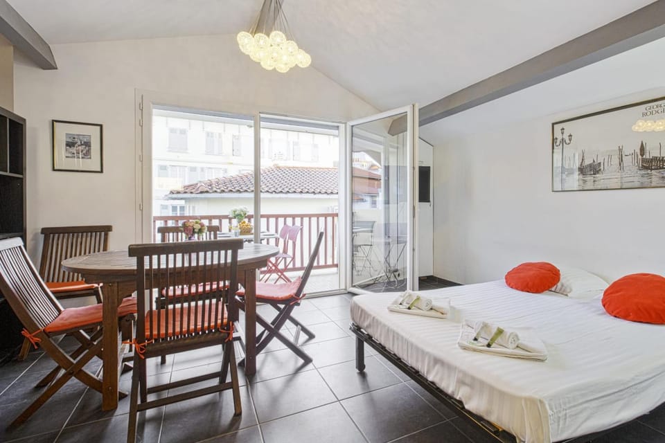 Studio du Temple - Welkeys Apartment in Biarritz