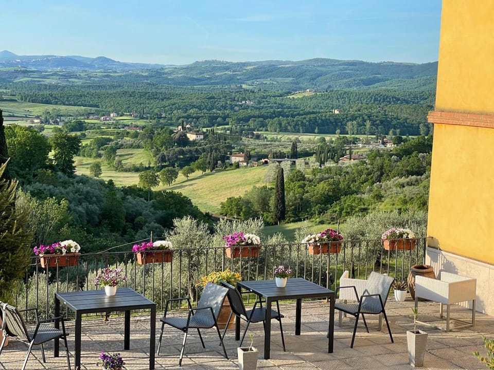 Patio, Spring, Day, Natural landscape, View (from property/room), Balcony/Terrace, Mountain view