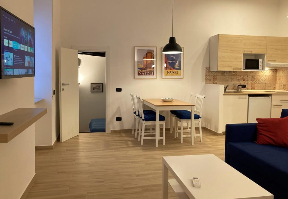 TV and multimedia, Kitchen or kitchenette, Living room, Seating area, Dining area, minibar