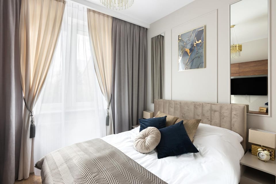 Bed, TV and multimedia