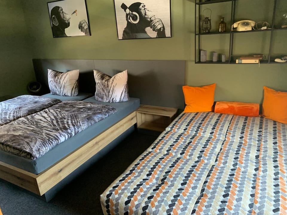 Bed, Photo of the whole room, Bedroom
