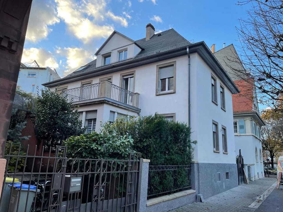 Property building, Day, Neighbourhood, Street view