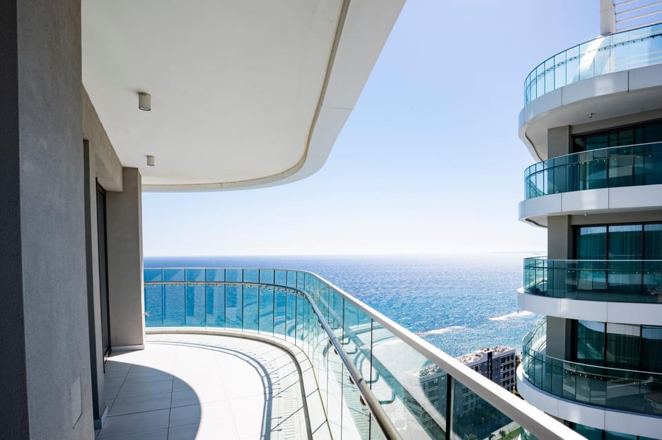 Del Mar Beachfront 3 Bedroom 'C' Residence Apartment in Germasogeia