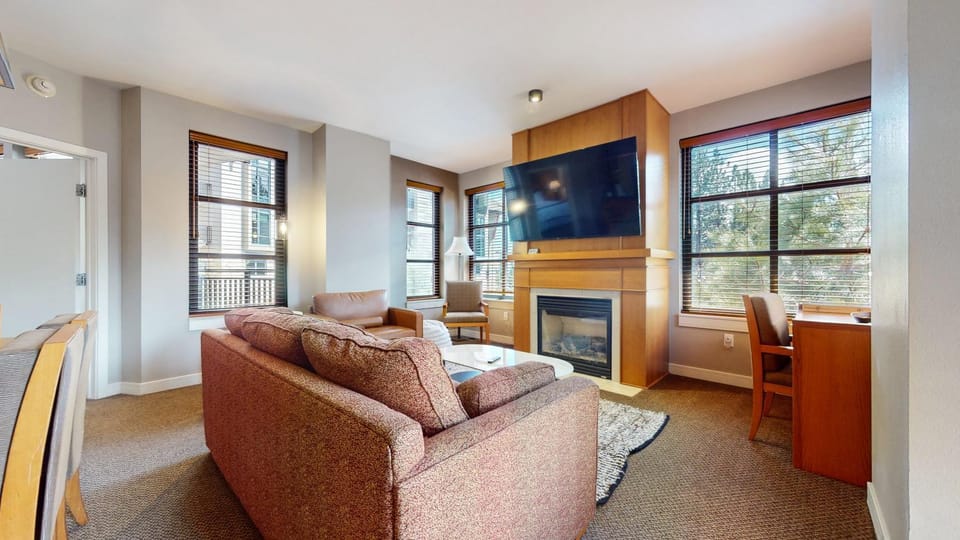 Village Monache #311 condo Apartment in Mammoth Lakes