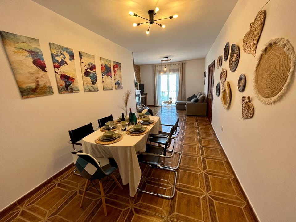 Living room, Seating area, Dining area