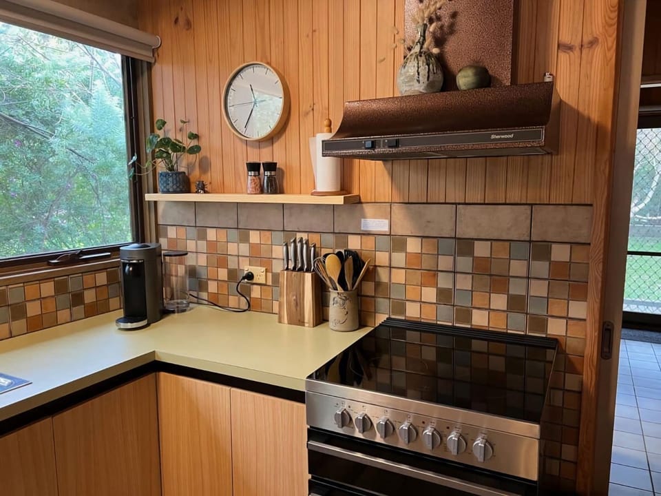Sandy Point Log Cabin Cabin in Sandy Point