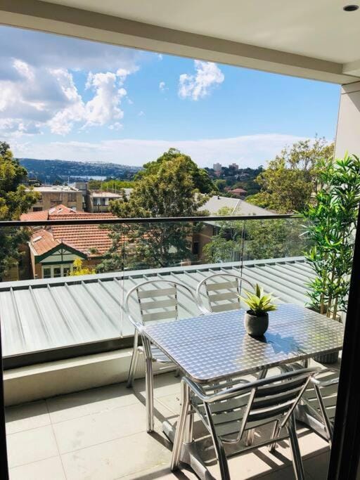 Incredible Waterview Apartment Neutral Bay G301 Apartment in Sydney