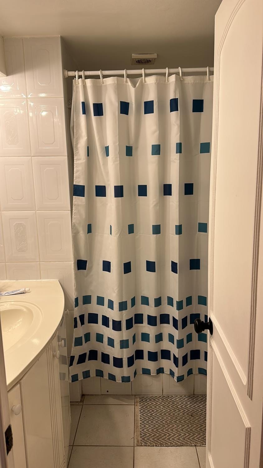 Shower, Bathroom