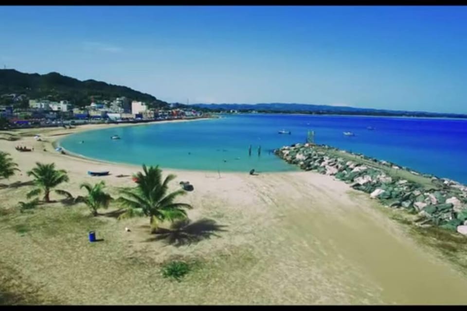Summer all year! Oceanfront with Pool A/C Apartment in Aguadilla Pueblo