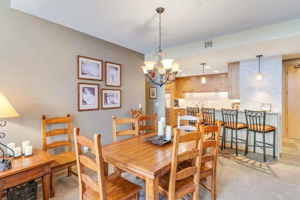 Meadows Cambridge 2 Apartment in Steamboat Springs