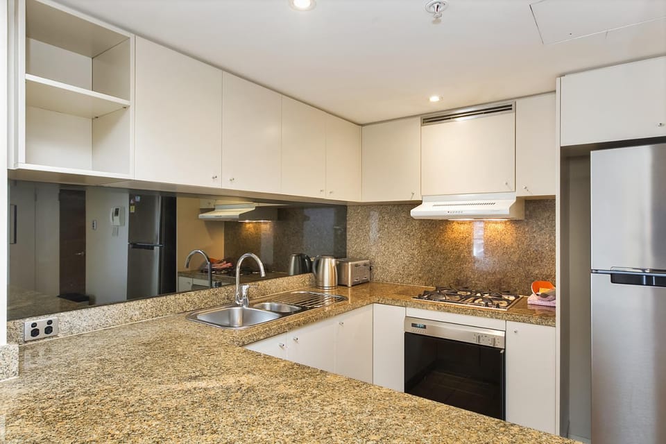 Large elevated apartment St Leonards Apartment in Sydney