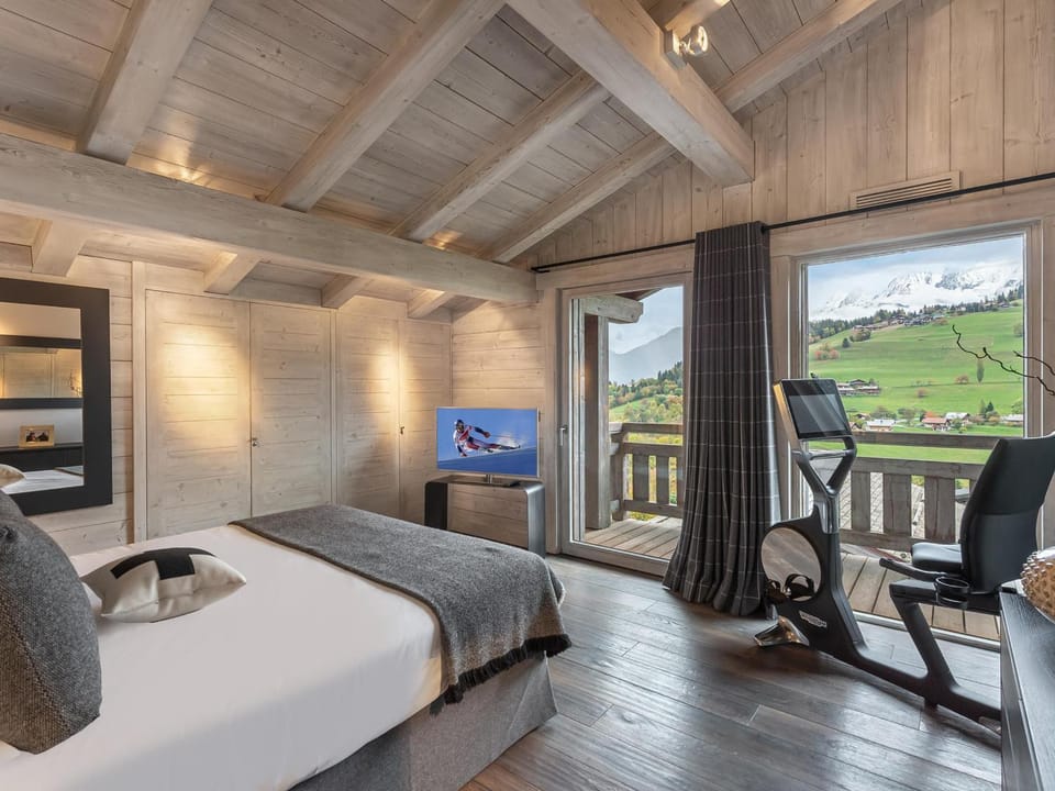 Chalet chaleureux avec jacuzzi et home-cinéma - FR-1-569-51 Chalet in Combloux