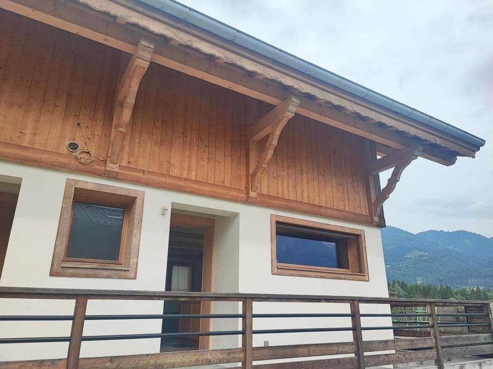 Appartement calme 2 chambres avec terrasse à Samoëns - FR-1-642-77 Apartment in Morillon