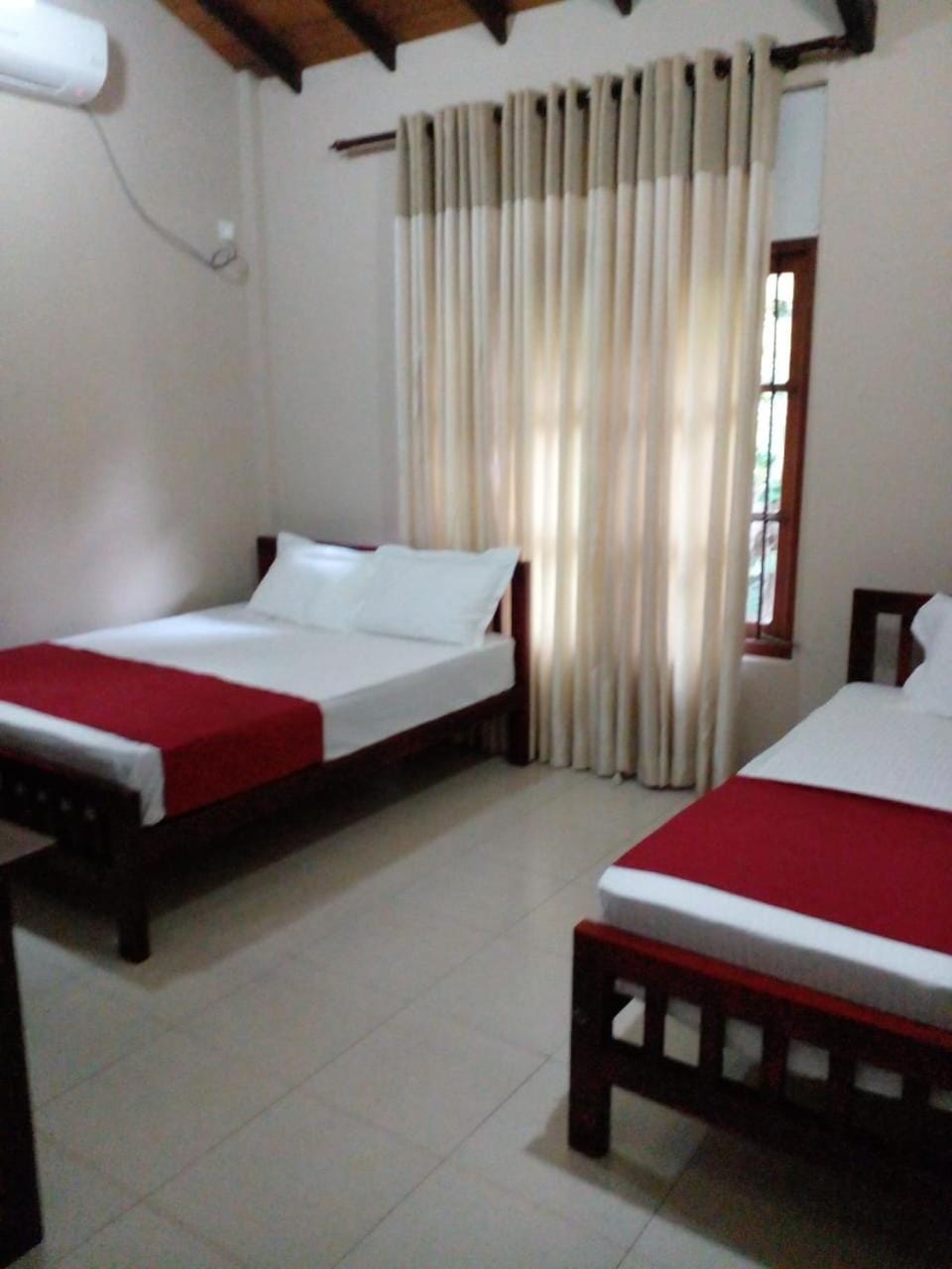 Enola Holiday Resort Bed and Breakfast in Sri Lanka