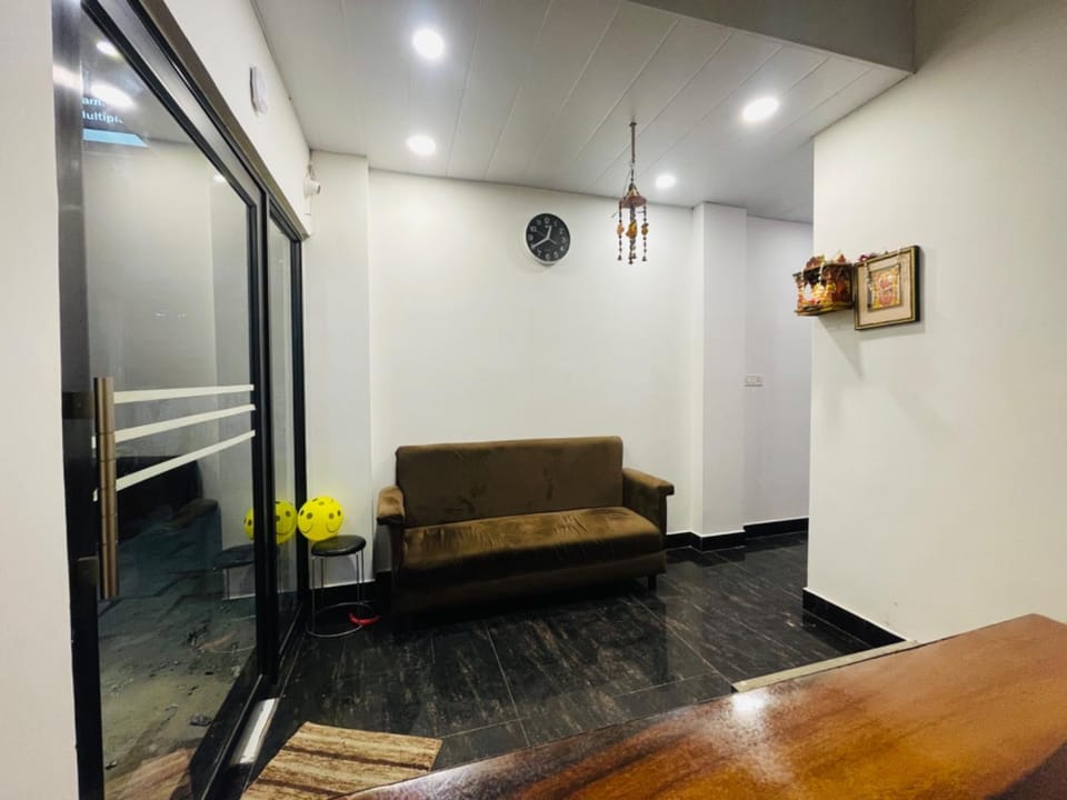 Lobby or reception, Seating area