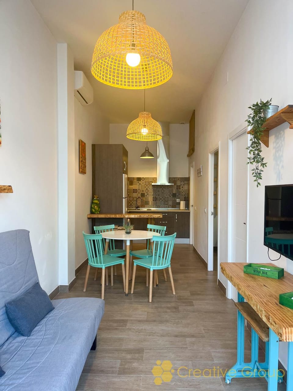 TV and multimedia, Living room, Seating area